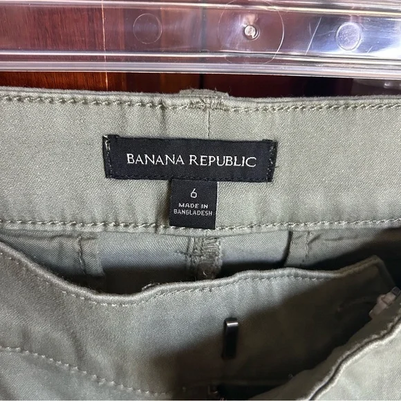 Banana Republic Cropped Chino Pant Olive Green Pants - Picture 6 of 10
